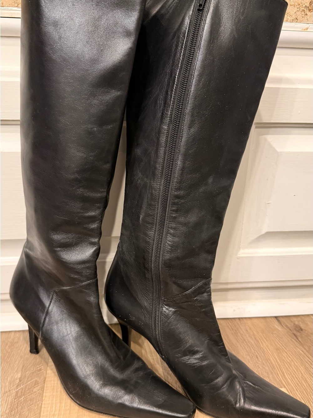 Stuart Weitzman Black Leather Knee-High Stiletto Boots 8.5